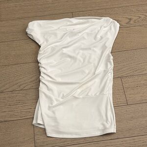 Aritzia Gallery Top (S)